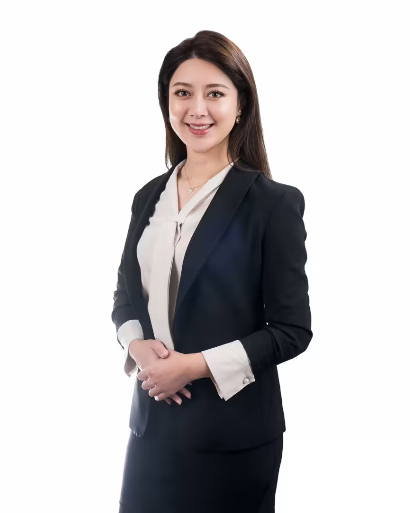 A real estate trading consultant at VanHaus posing for a high-key vancouver professional headshot.